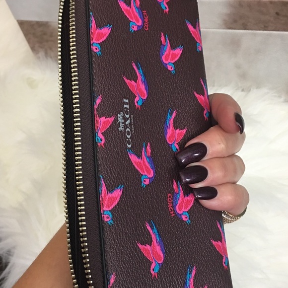 Coach Handbags - 🆕 COACH Wallet Accordion Zip Wallet | Happy Bird